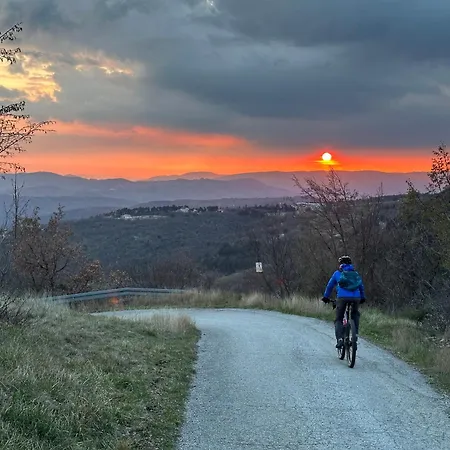 Mountain Istria - Stone Ii * Roc