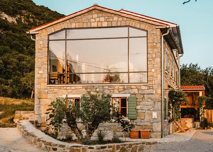 Mountain Istria - Stone Ii Roč